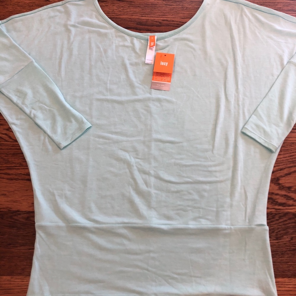 NWT Lucy yoga top. Perfect for  athleisure look
